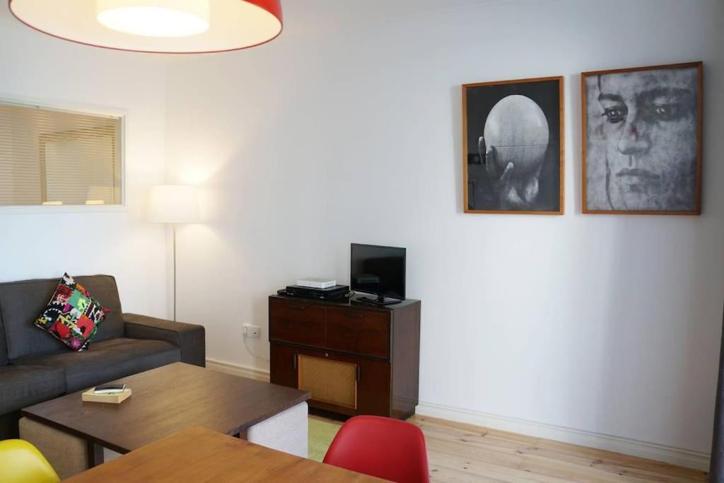 Two Bedroom Apt In Historic Location! Close To The River Лиссабон Экстерьер фото